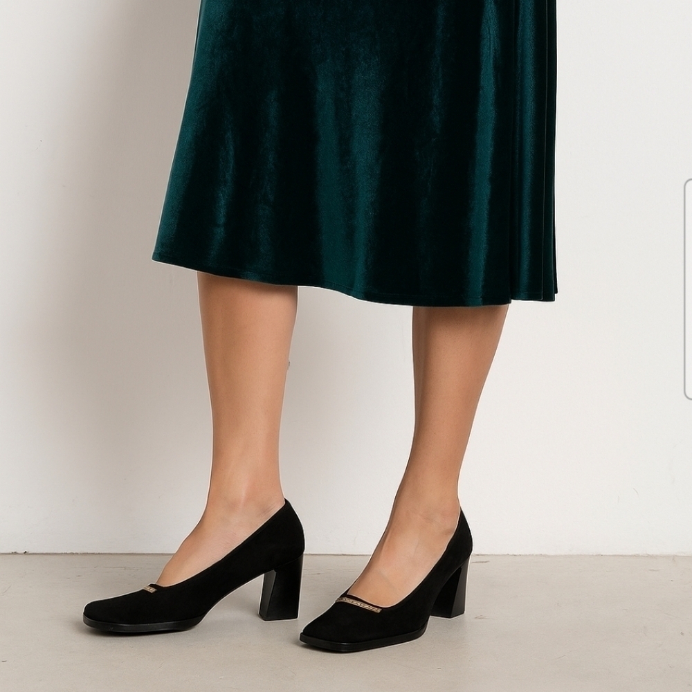 Gucci Scarpa Elegante Pelle Guarn. Met. Suola Cuio Black Suede Block Heel Pump 7